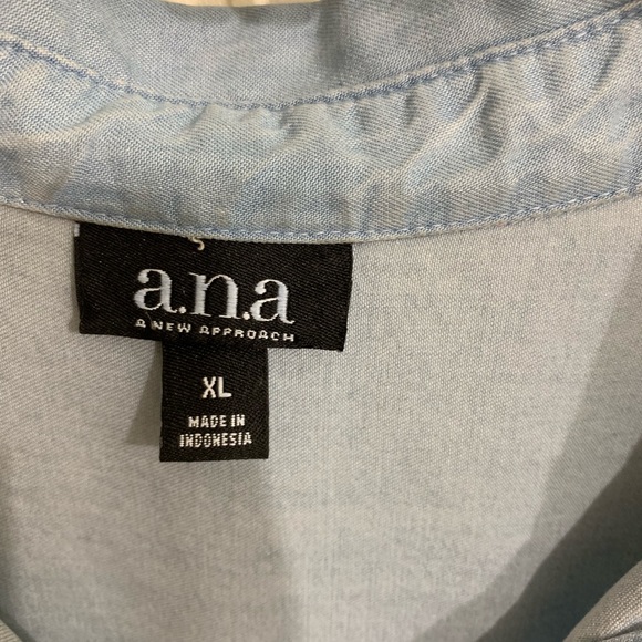 Women t-shirt - Picture 2 of 2